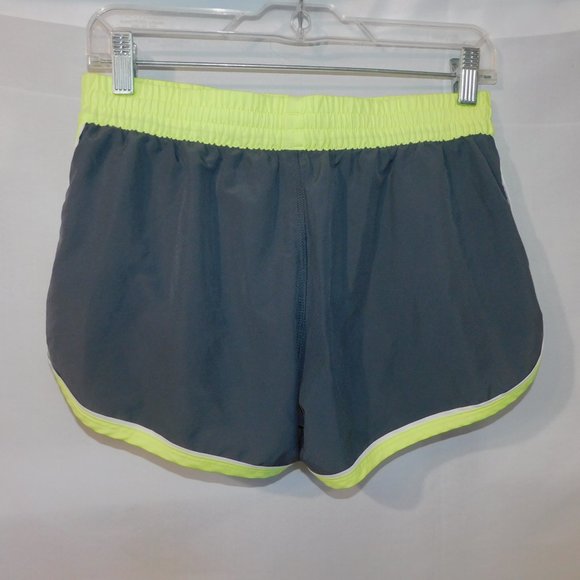Under Amour Womens XS Semi Fitted Heat Gear Gray yellow Womens Running Shorts - Picture 7 of 8